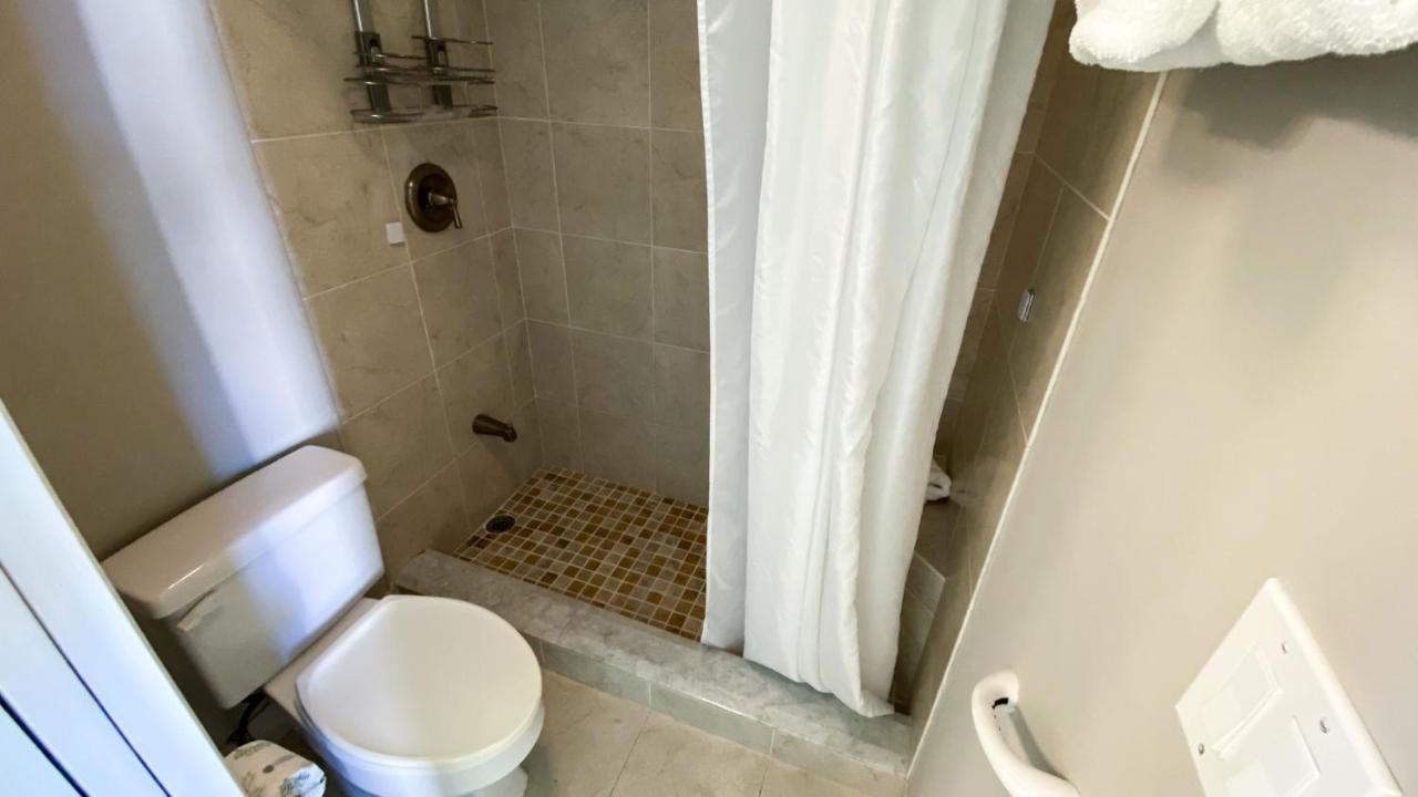 The Makai Suite At The Waikiki Banyan 호놀룰루 외부 사진
